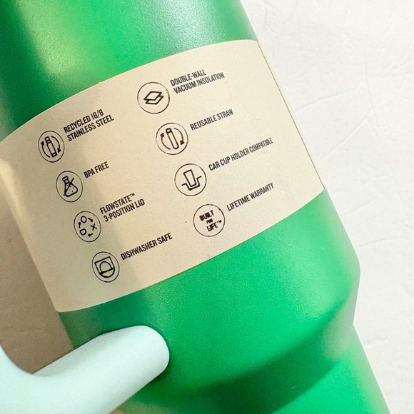 Stanley Quencher H2.0 Tumbler in Green 40oz - Picture 4 of 7